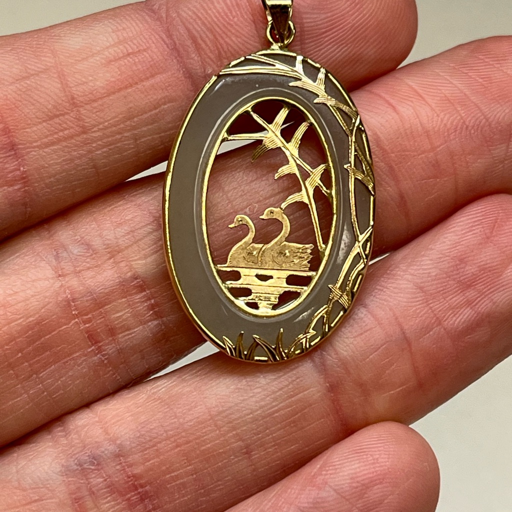 Vtg 14k Yellow Gold Jade Swan Pendant Asian Landscape Bamboo Openwork Oval 3.2g